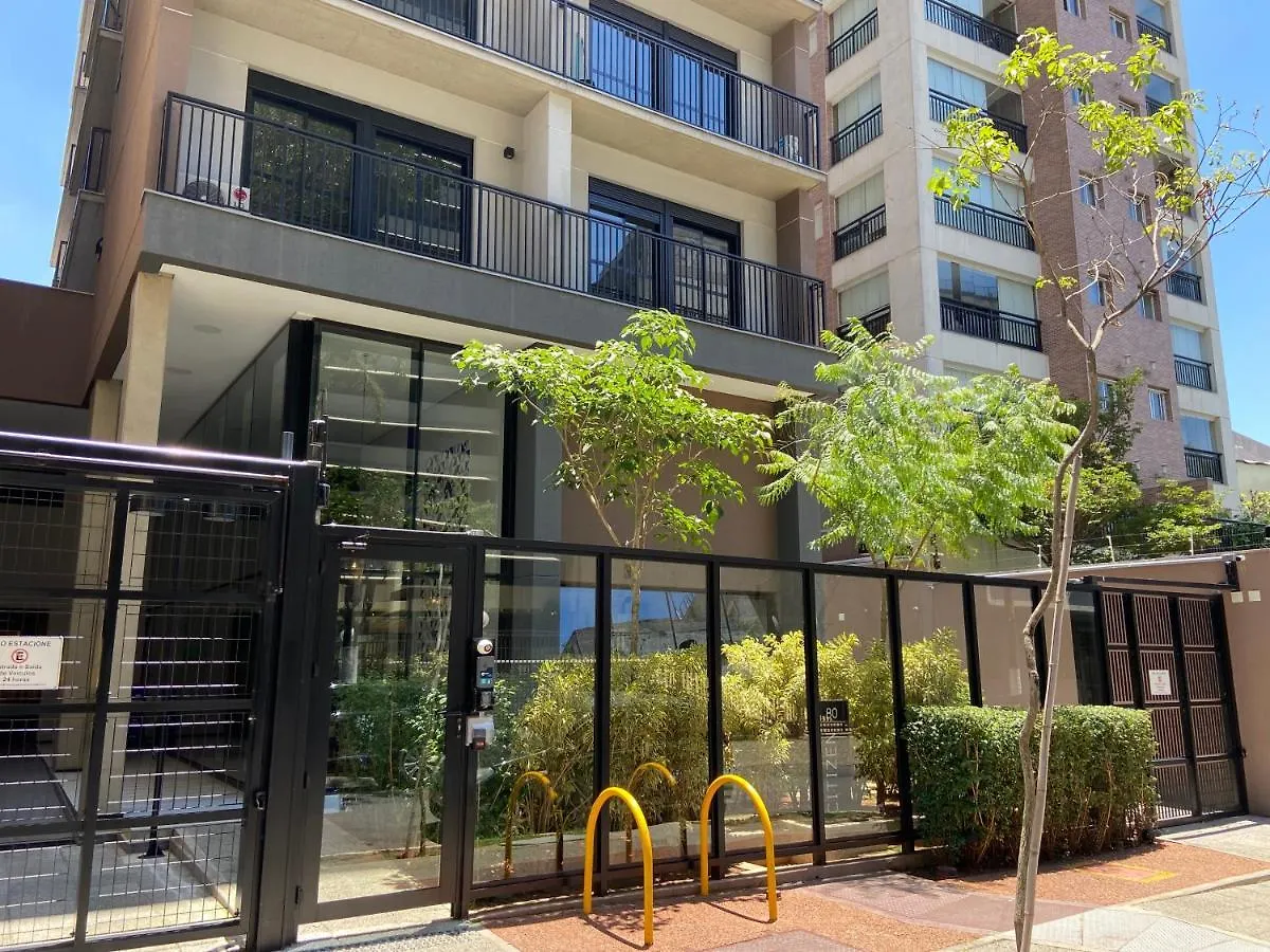 Apartment 67 New Studio In Great Location! Fast Wi-Fi, Balcony Sao Paulo